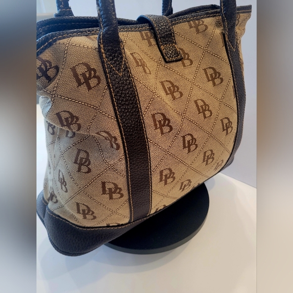 Dooney & Bourke Vintage Green Duck - Picture 8 of 13